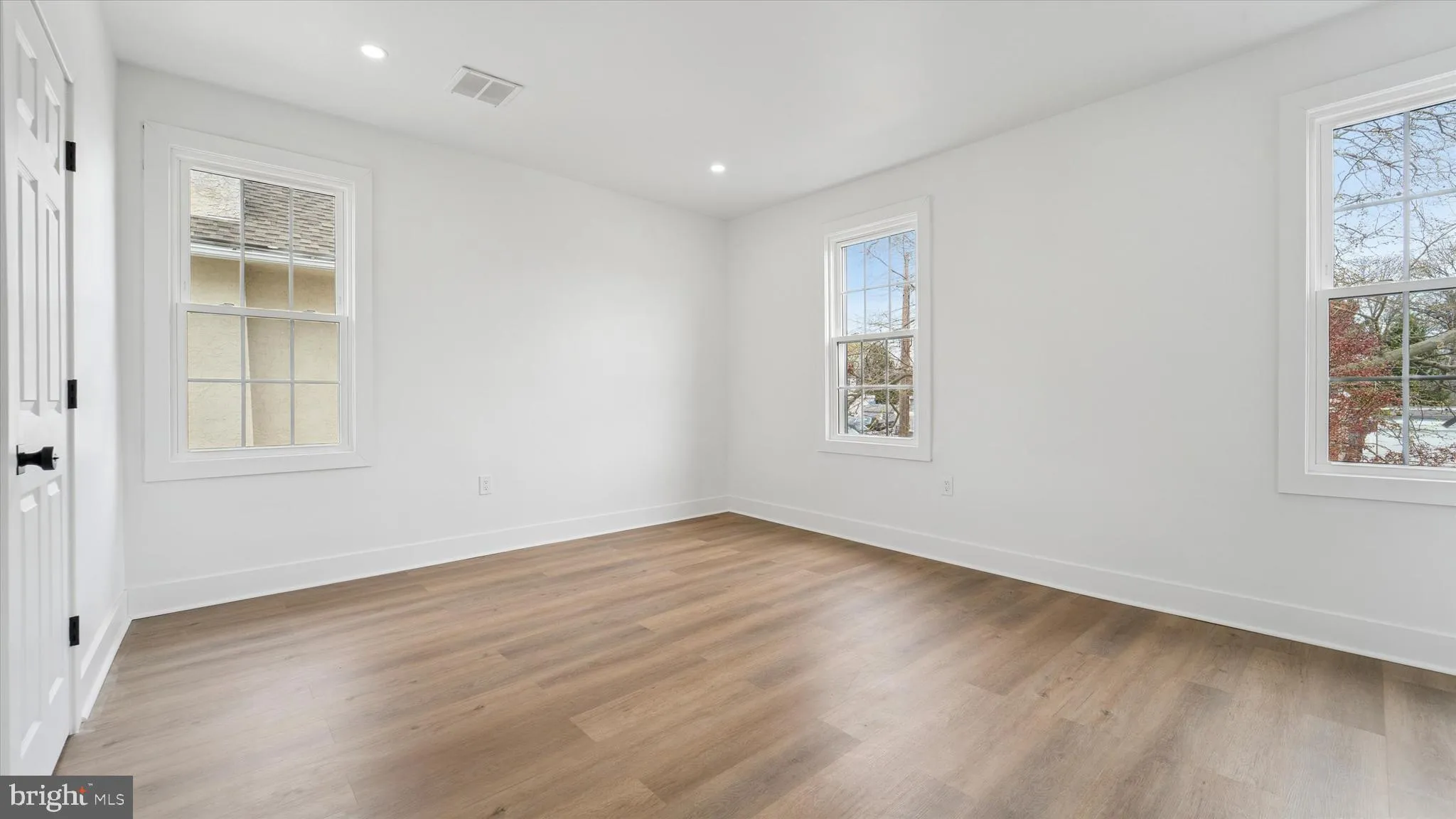 Drexel Hill, Pennsylvania 19026, United States, 4 Bedrooms Bedrooms, ,4 BathroomsBathrooms,Residential,Active,104938