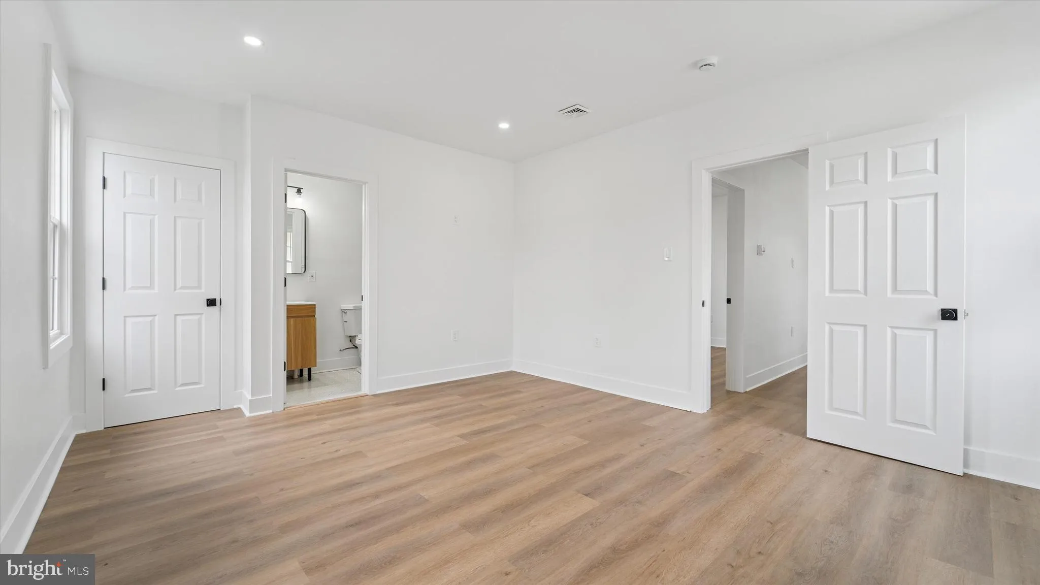 Drexel Hill, Pennsylvania 19026, United States, 4 Bedrooms Bedrooms, ,4 BathroomsBathrooms,Residential,Active,104938