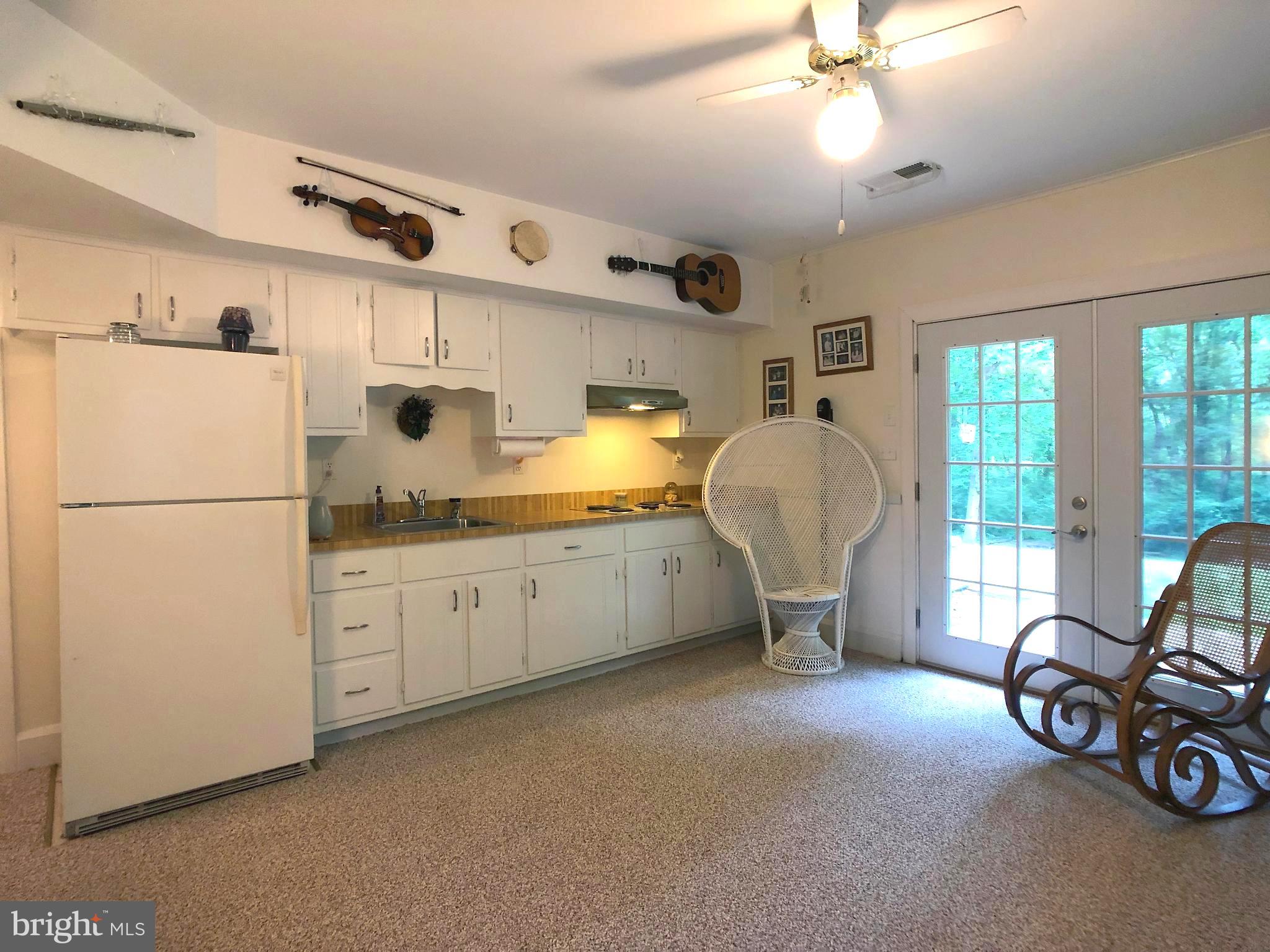 HUNT CREST - Residential