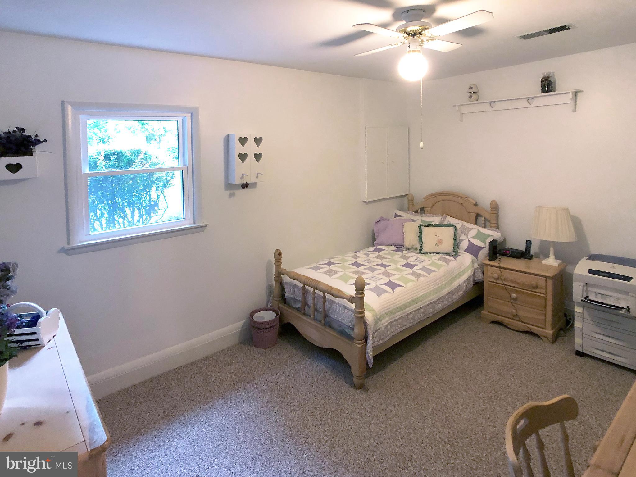 HUNT CREST - Residential