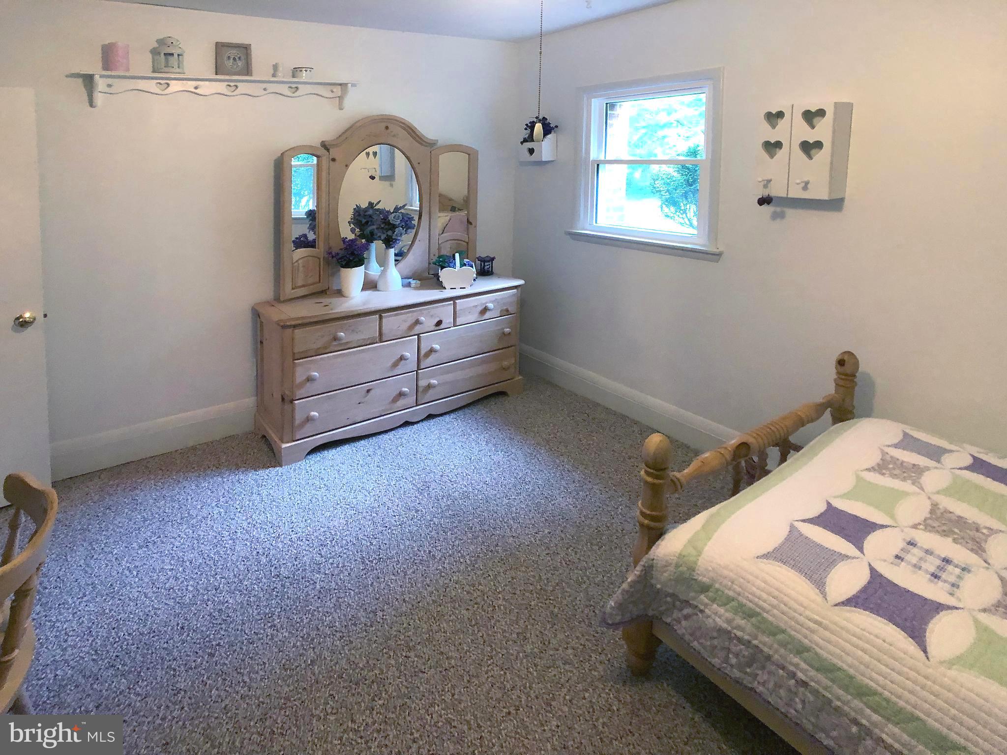 HUNT CREST - Residential