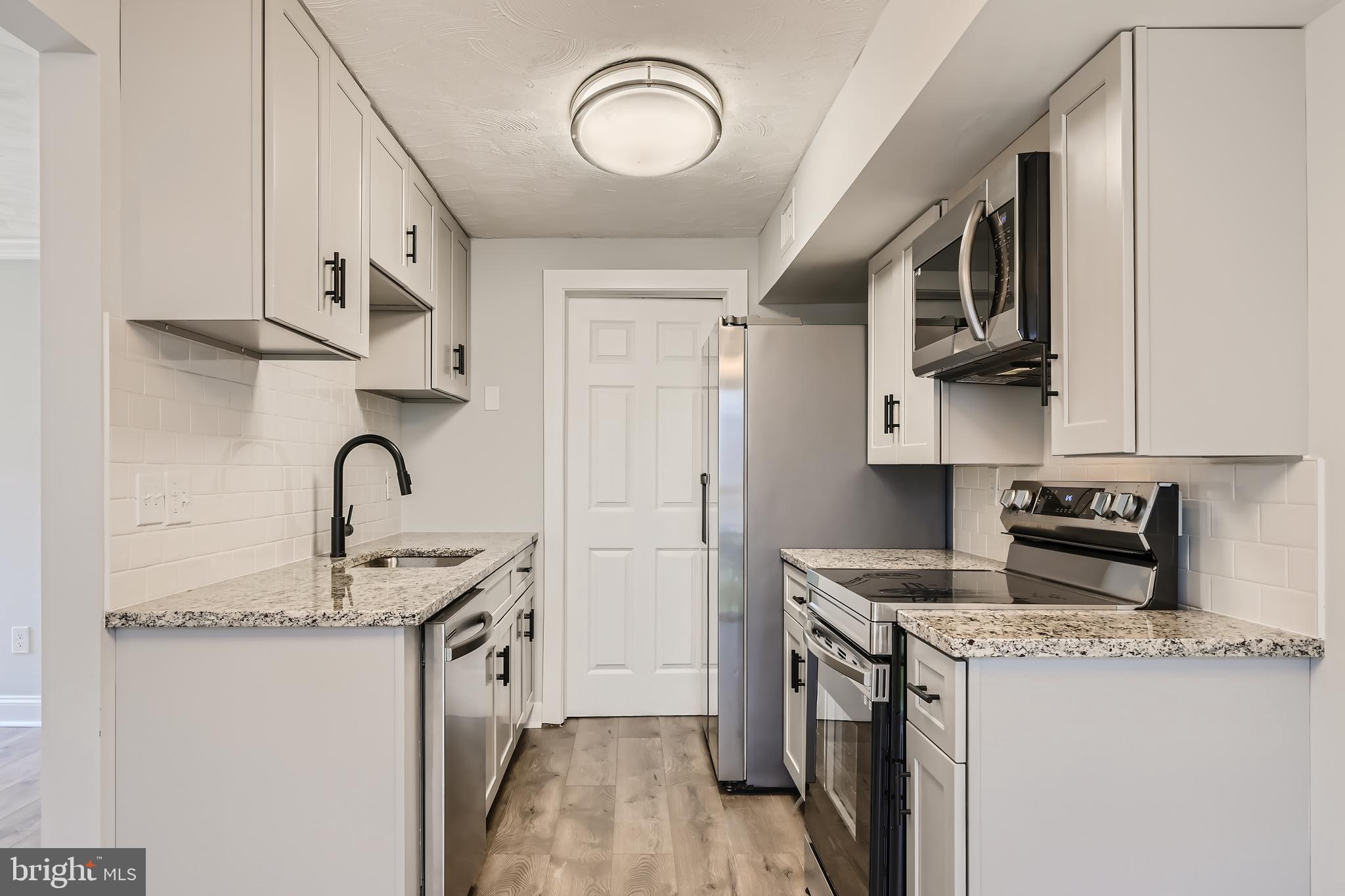 BROOKSHIRE - Residential Lease