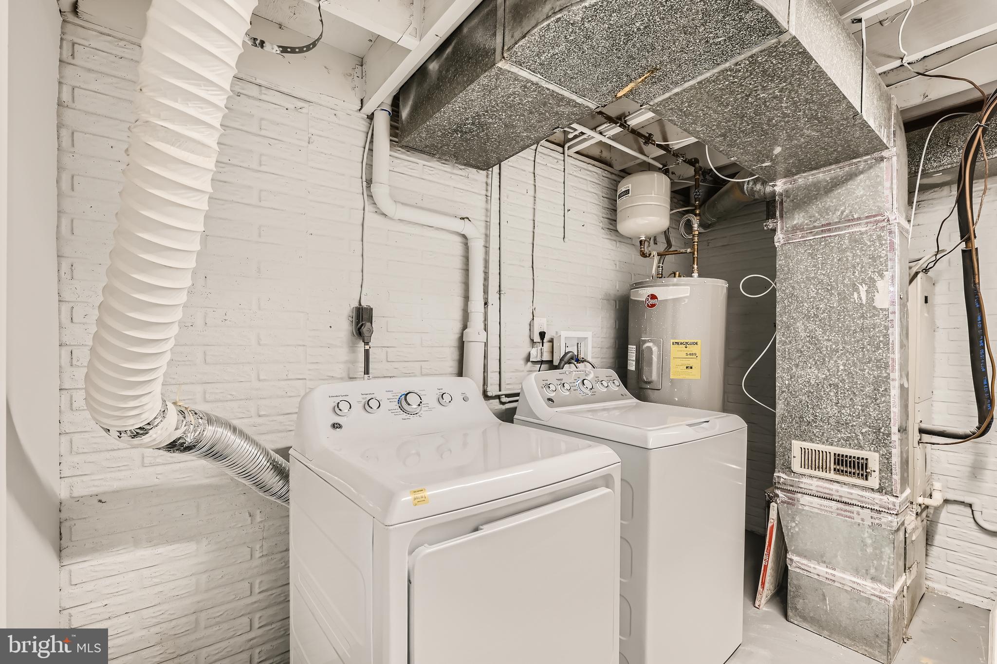 BROOKSHIRE - Residential Lease