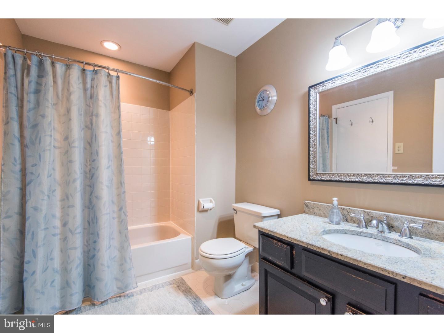 INDIAN CREEK - Residential