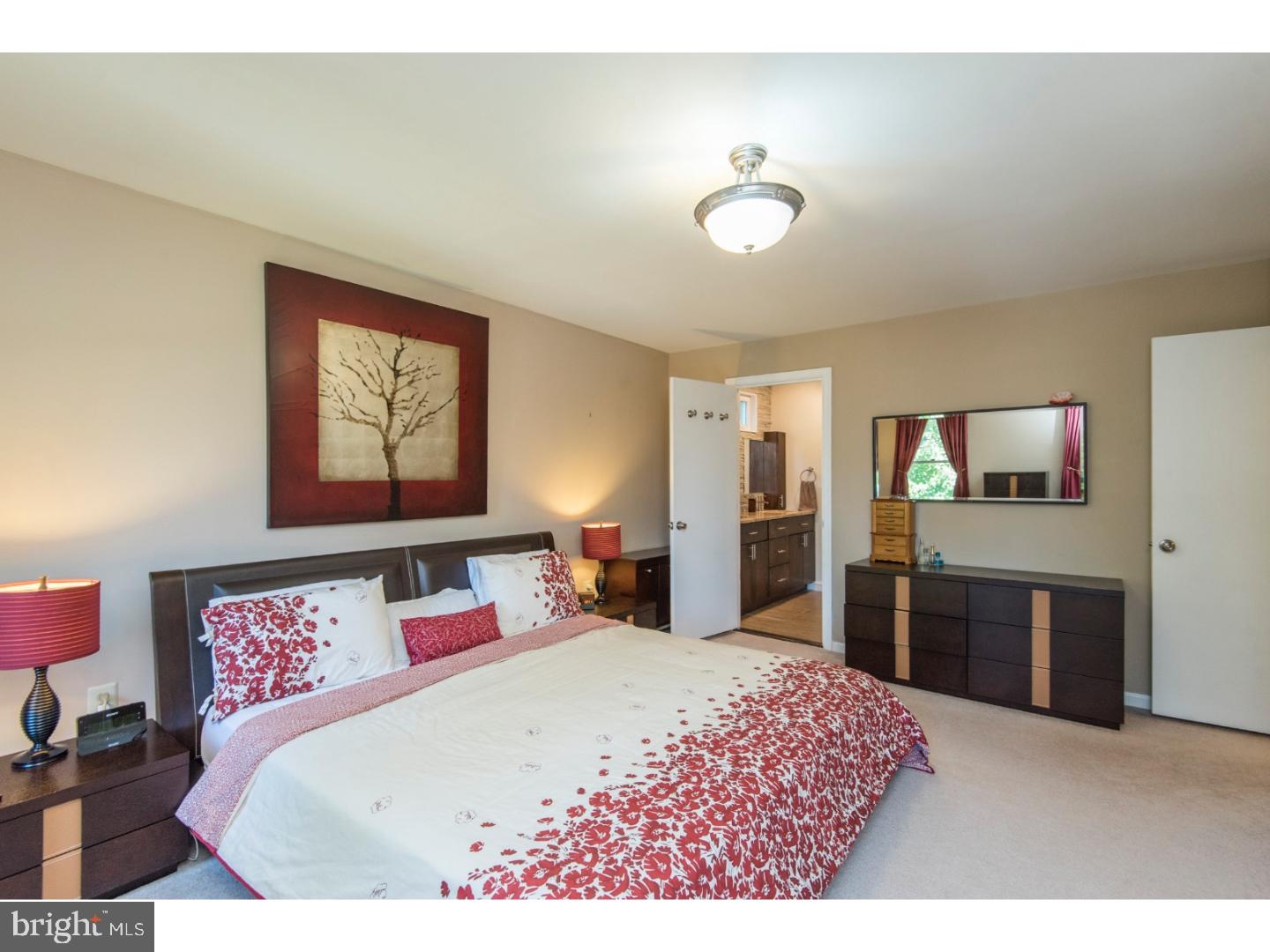 INDIAN CREEK - Residential