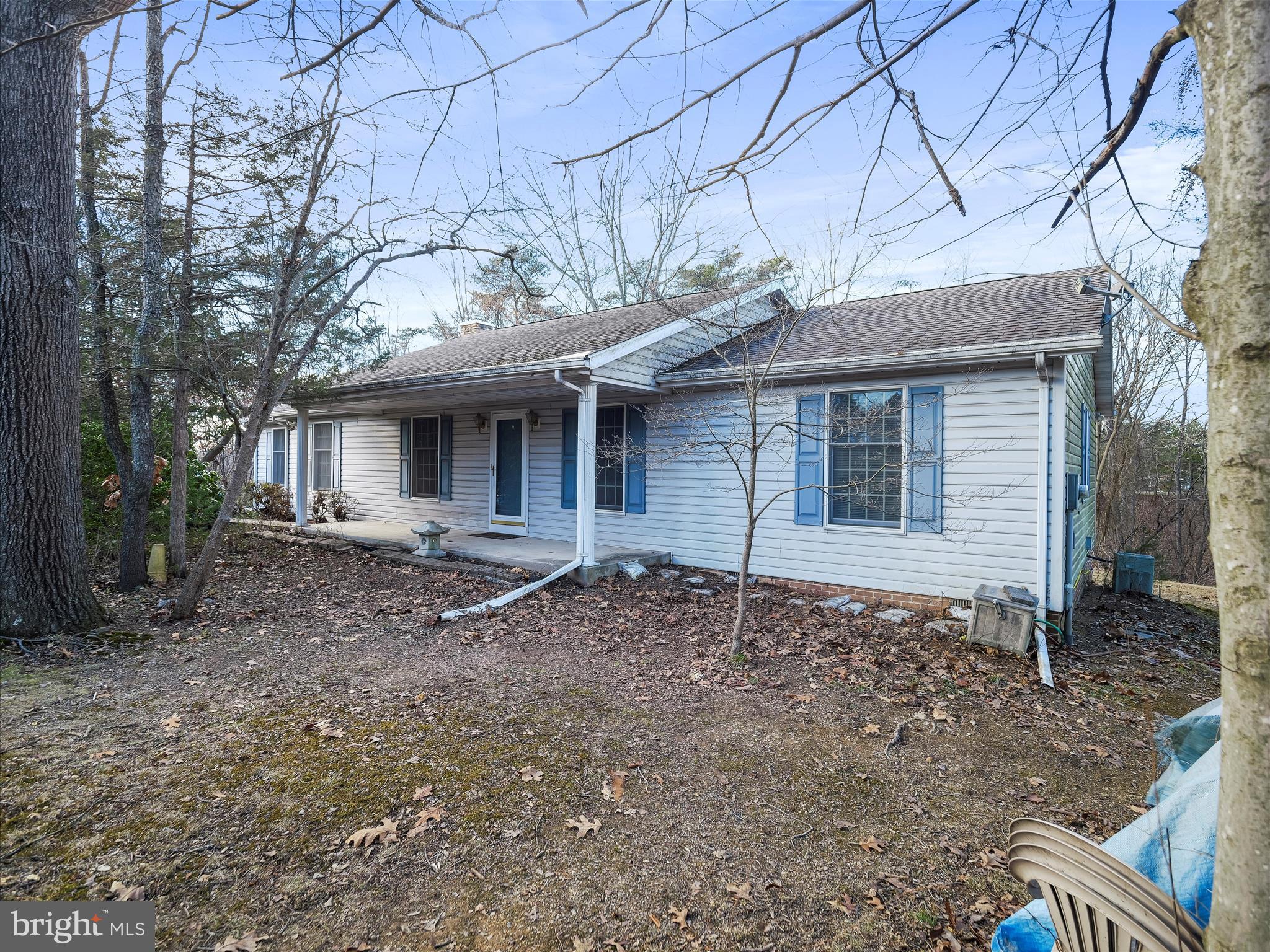 COUNTRY SIDE MANOR - Residential