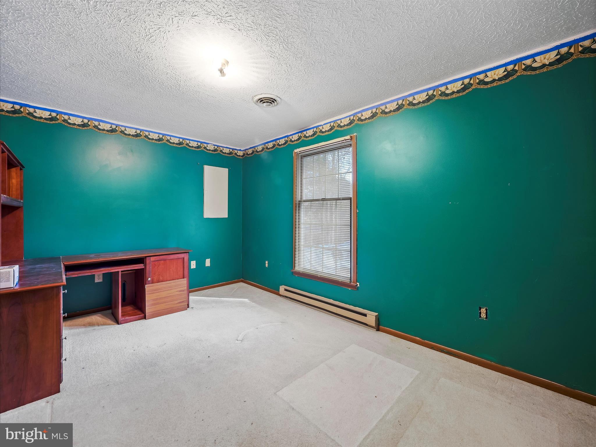 COUNTRY SIDE MANOR - Residential