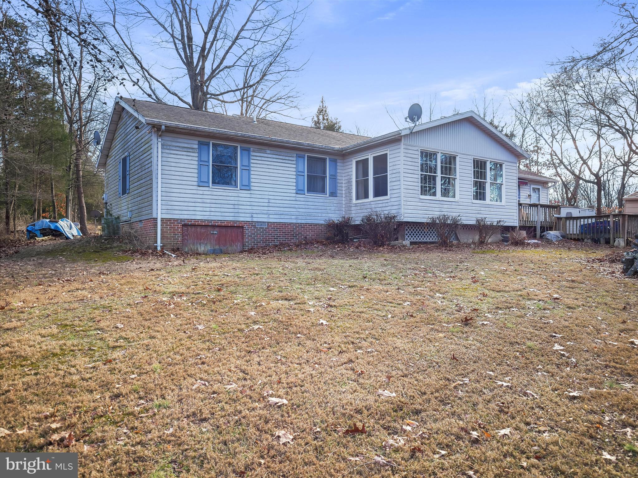 COUNTRY SIDE MANOR - Residential