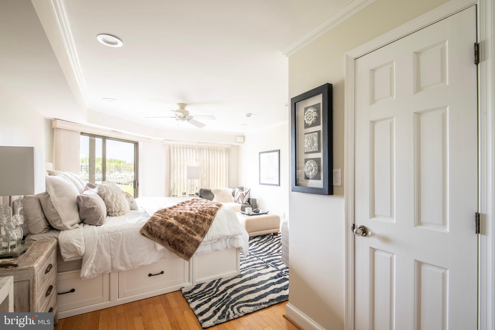 CHESAPEAKE HARBOUR - Residential