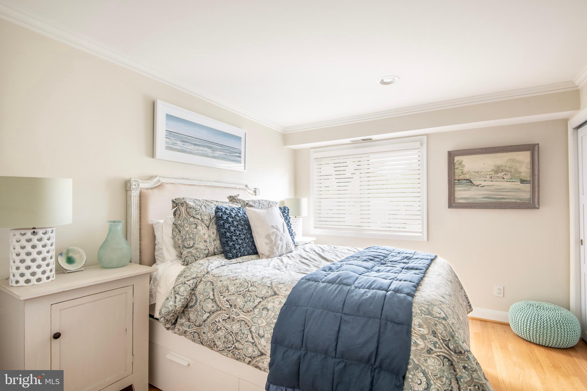 CHESAPEAKE HARBOUR - Residential