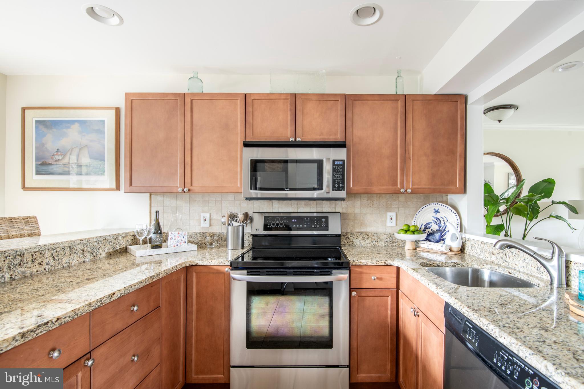 CHESAPEAKE HARBOUR - Residential