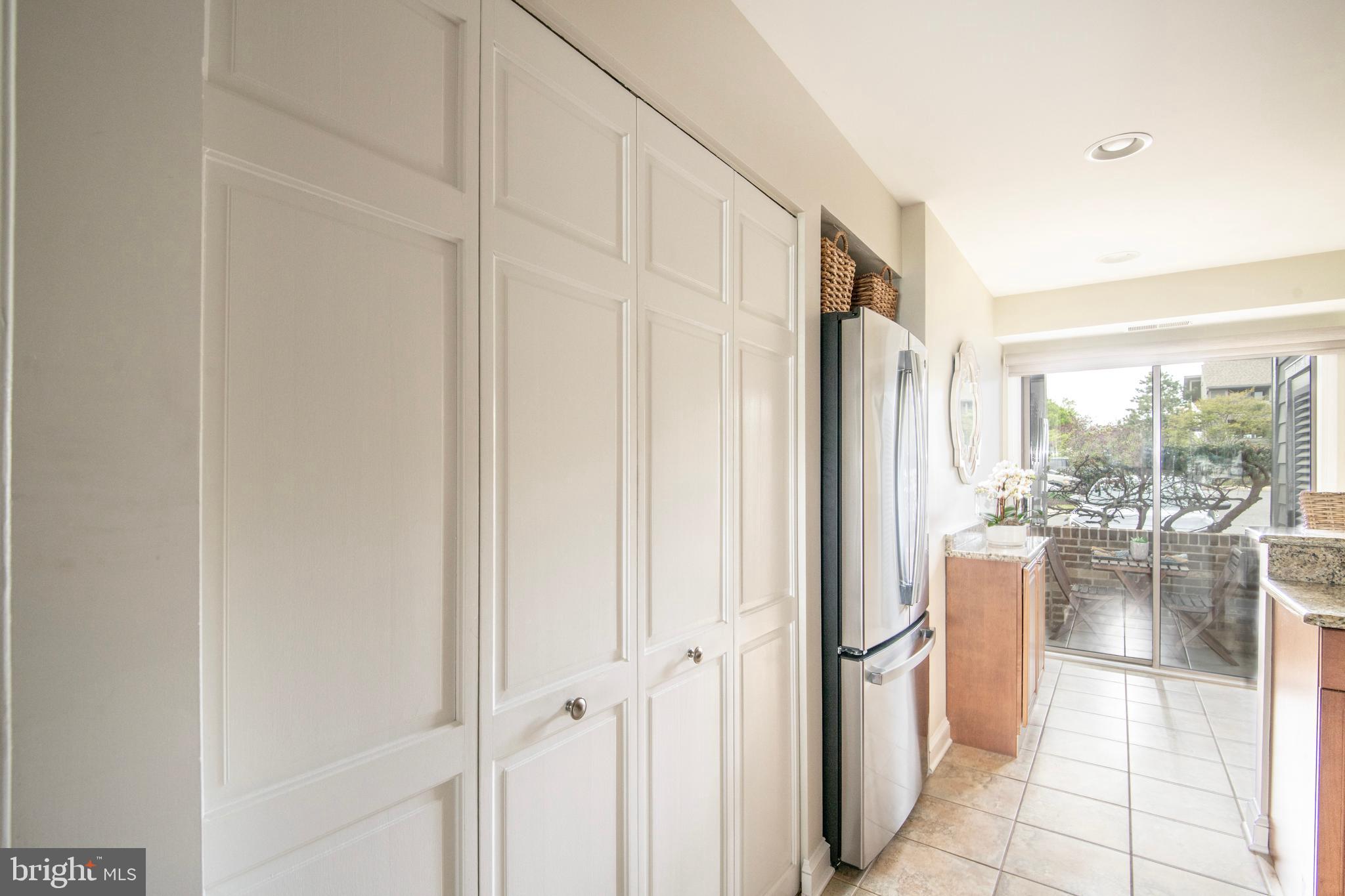 CHESAPEAKE HARBOUR - Residential