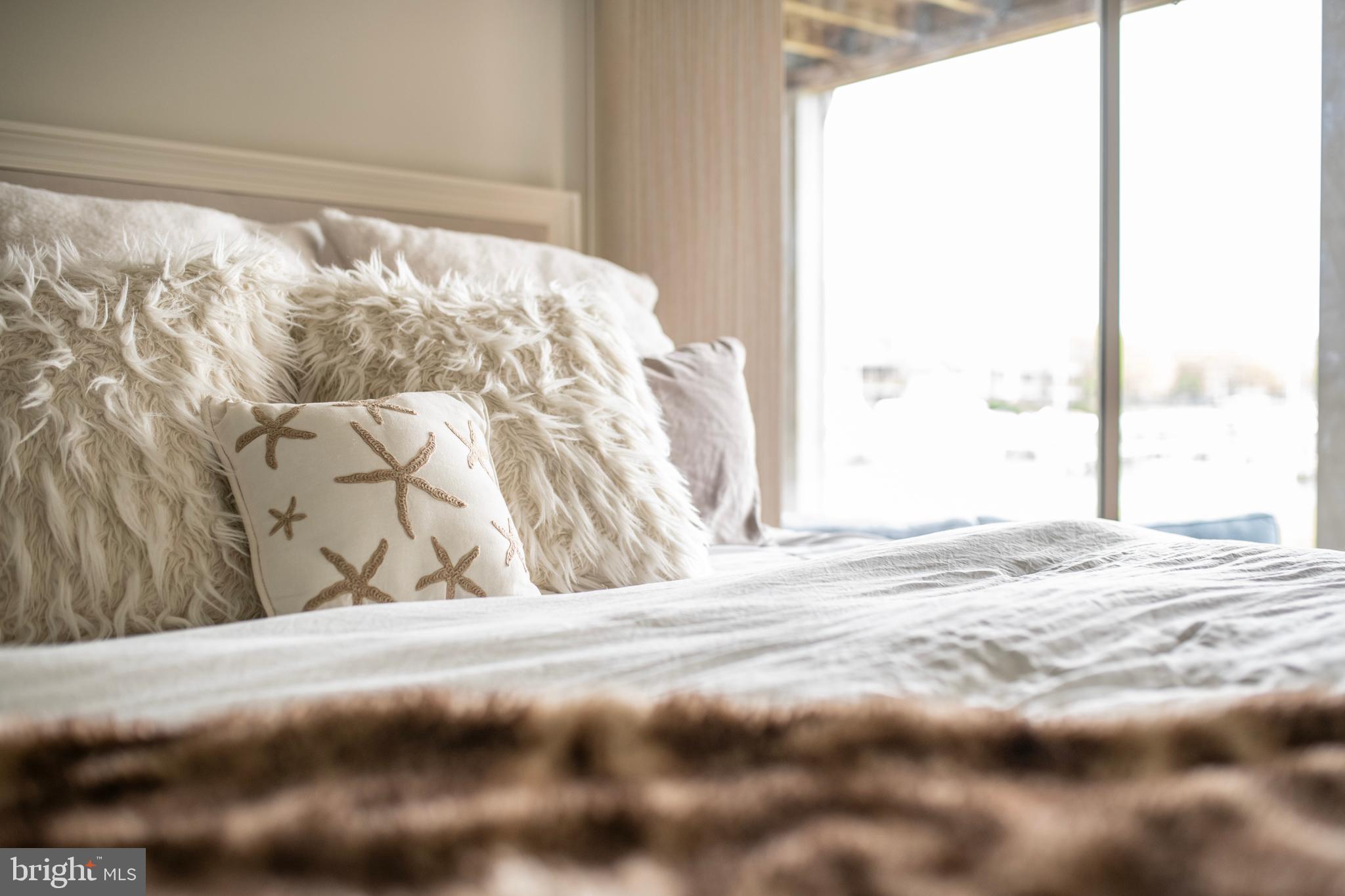 CHESAPEAKE HARBOUR - Residential