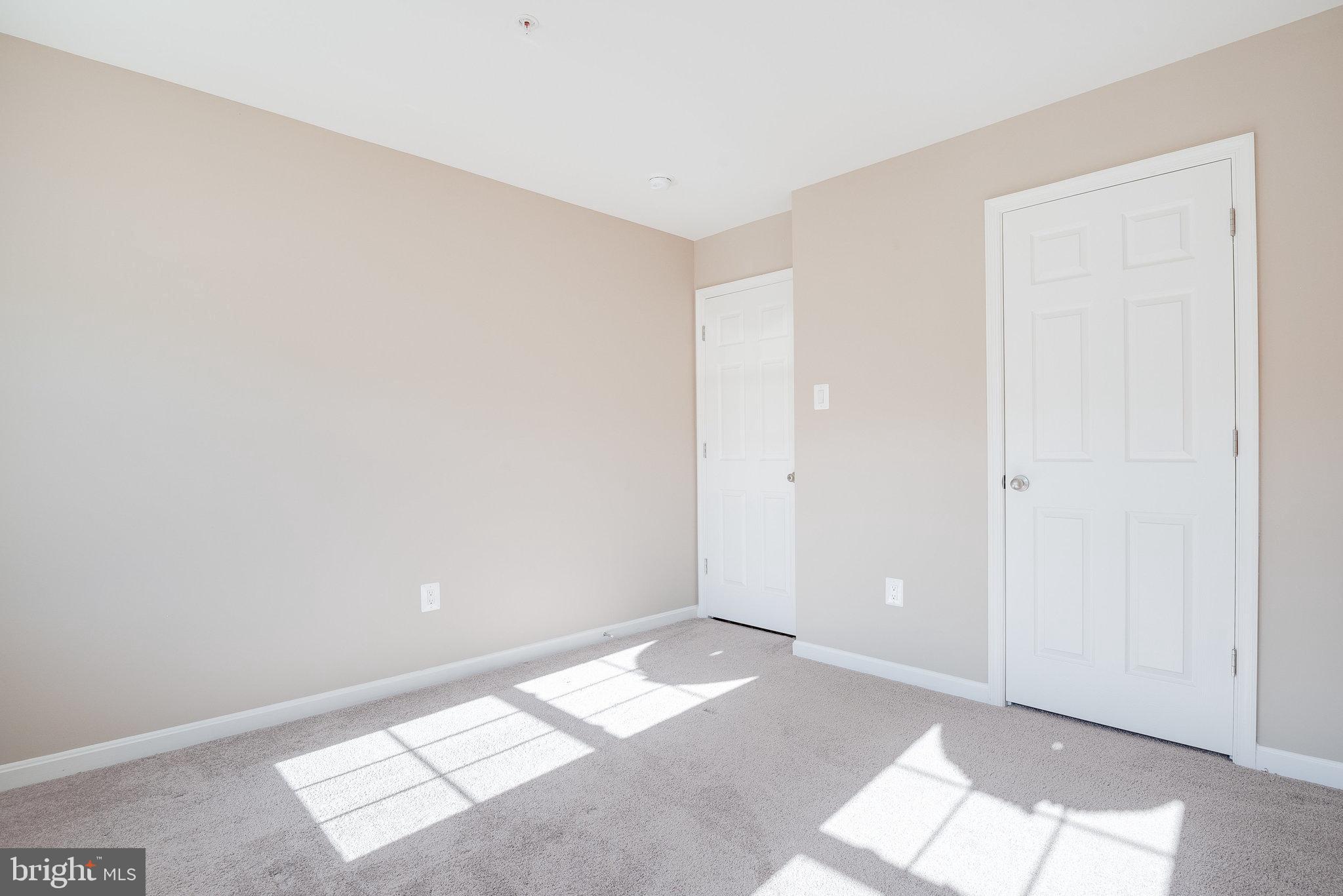 TOWNSEND MANOR - Residential