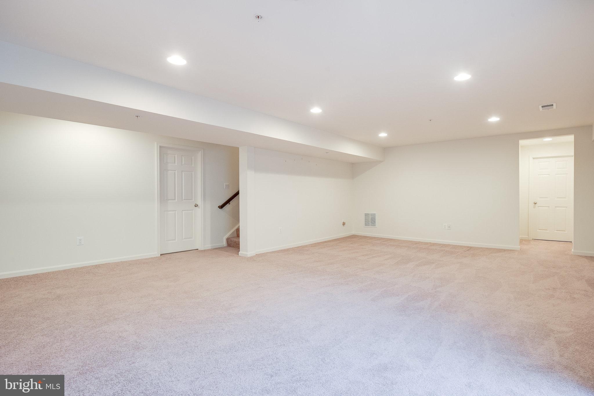 TOWNSEND MANOR - Residential