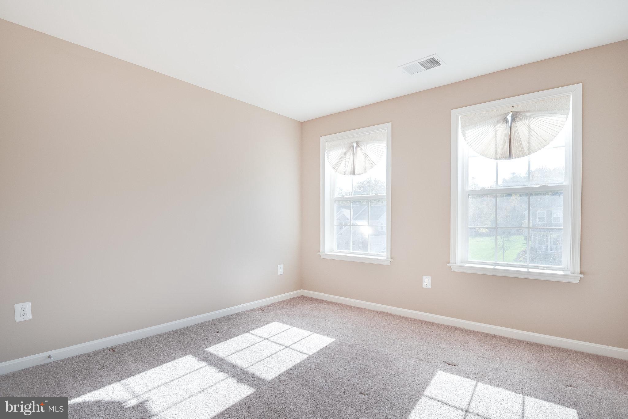 TOWNSEND MANOR - Residential