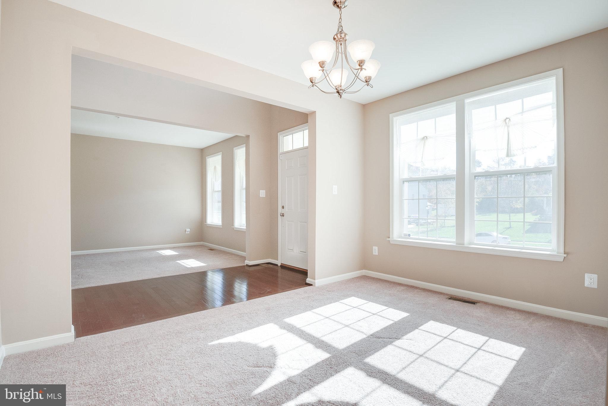 TOWNSEND MANOR - Residential