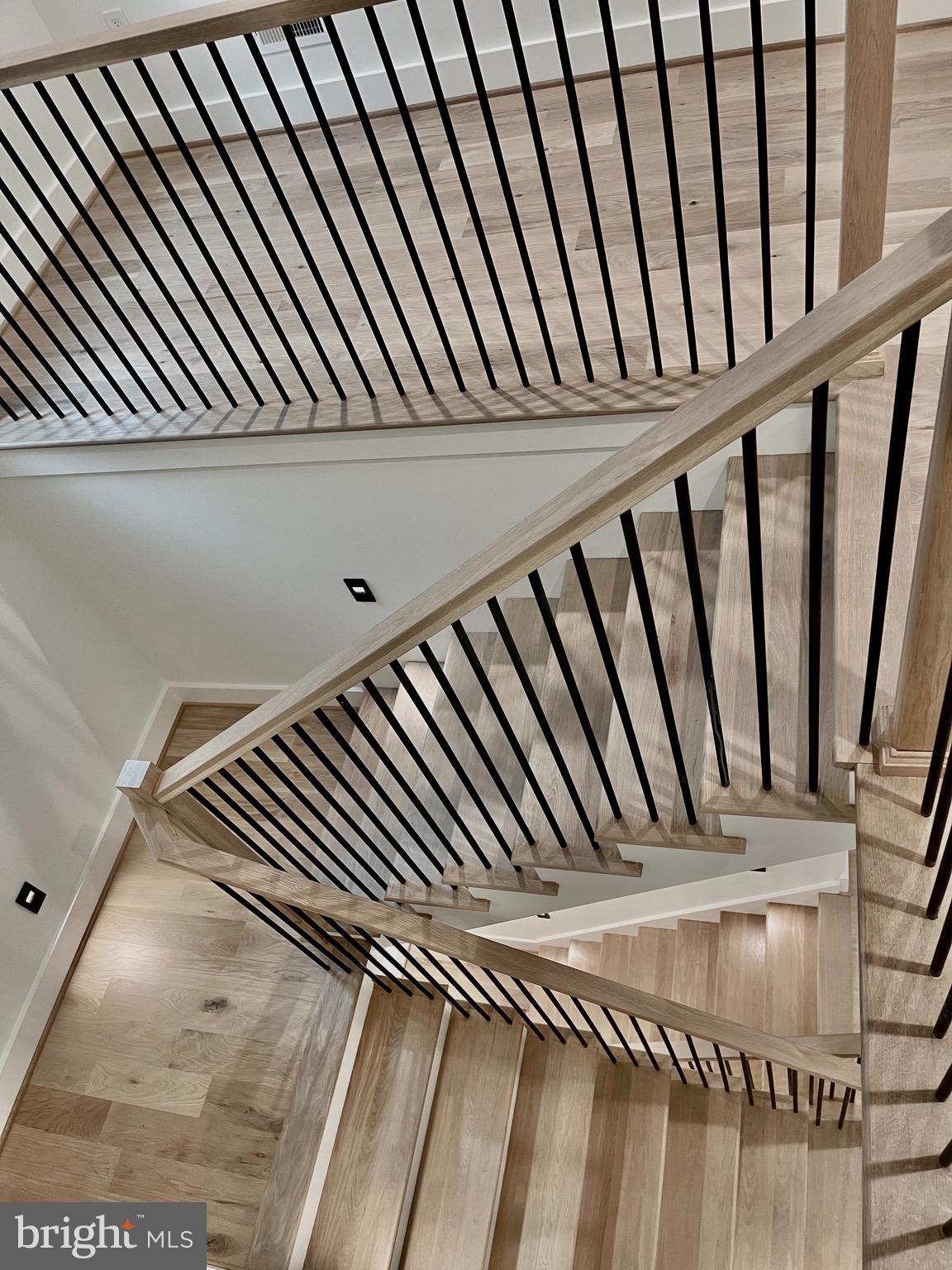 COUNTRY CLUB GROVE - Residential