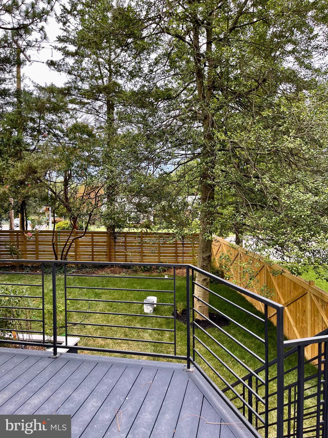 COUNTRY CLUB GROVE - Residential