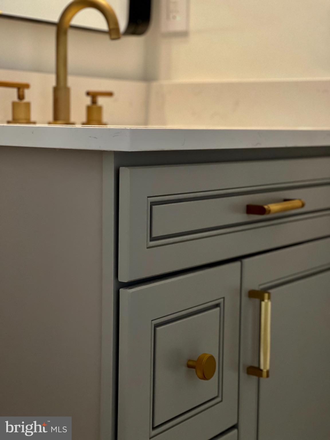 COUNTRY CLUB GROVE - Residential