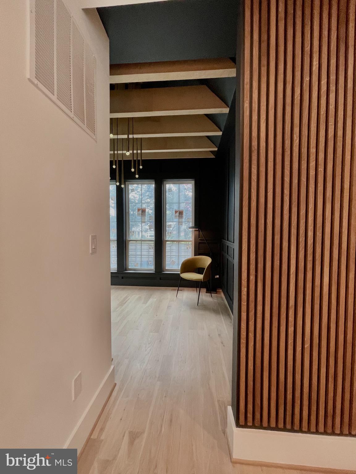 COUNTRY CLUB GROVE - Residential