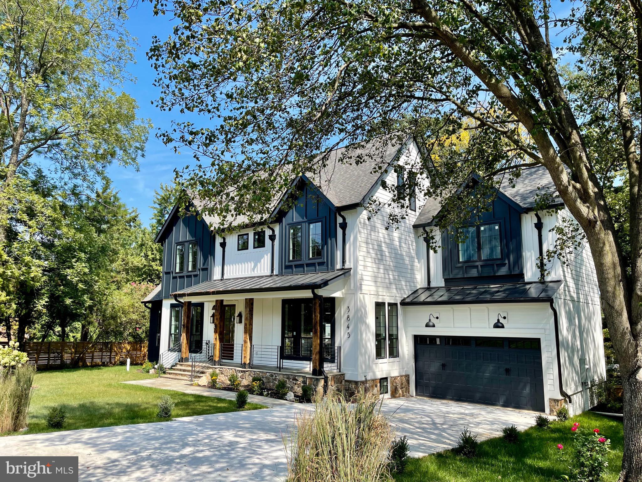 COUNTRY CLUB GROVE - Residential