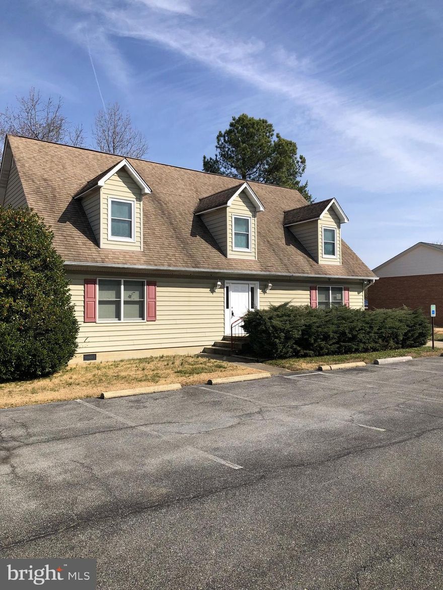 1st floor medical office space for lease. Dental office preferred. Modifications can be made to fit an office or other user.