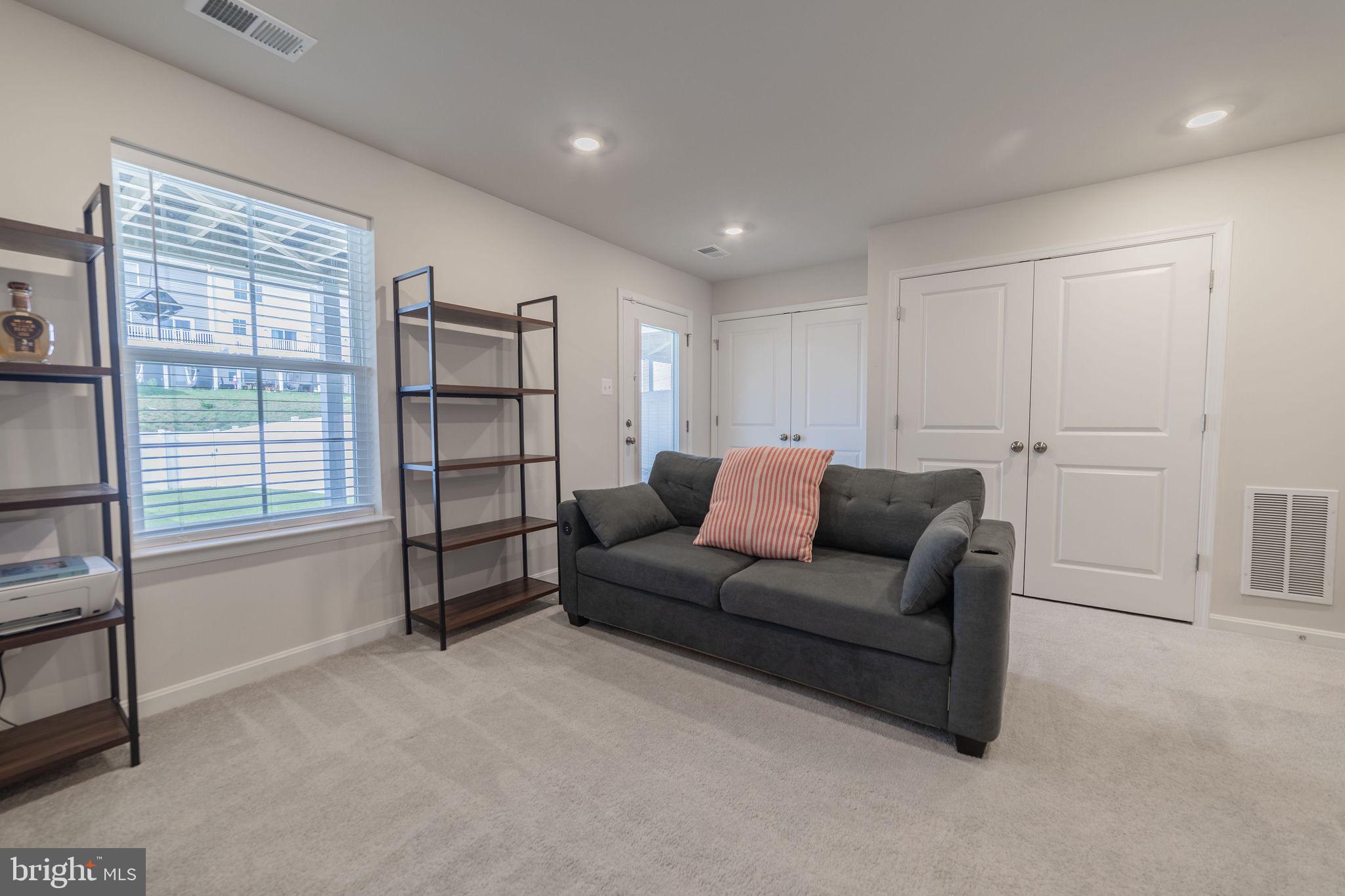 NORBORNE GLEBE - Residential