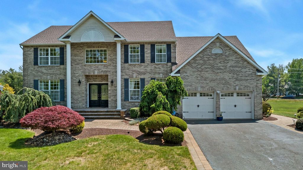 Photo of 901 Oakley Drive, FREEHOLD, NJ 07728 (MLS # NJMM2004614)