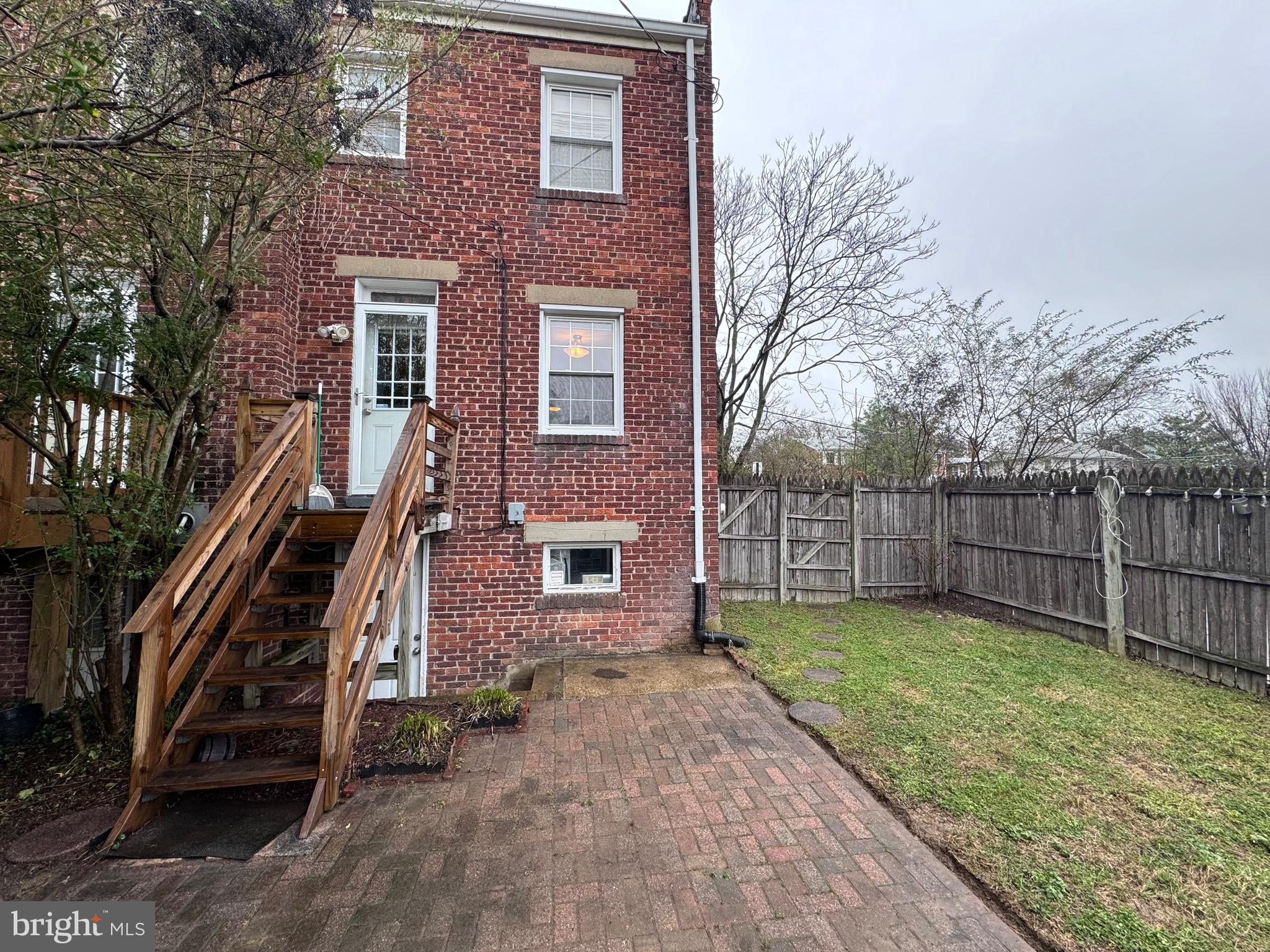 PARKER GRAY HISTORIC DISTRICT - Residential Lease