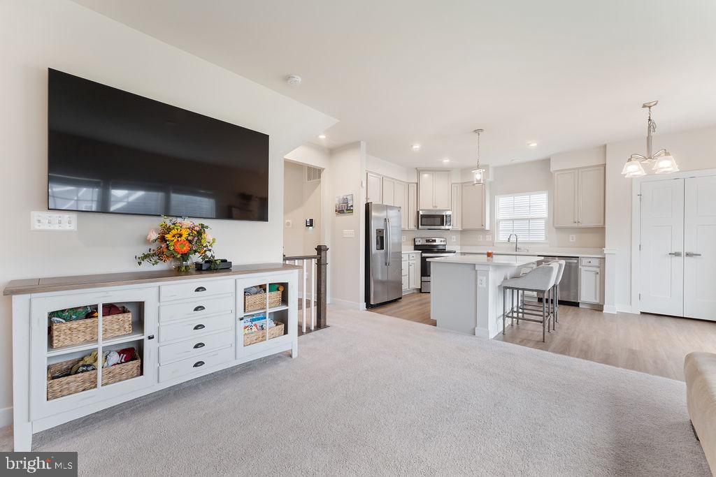 COURTHOUSE COMMONS - Residential