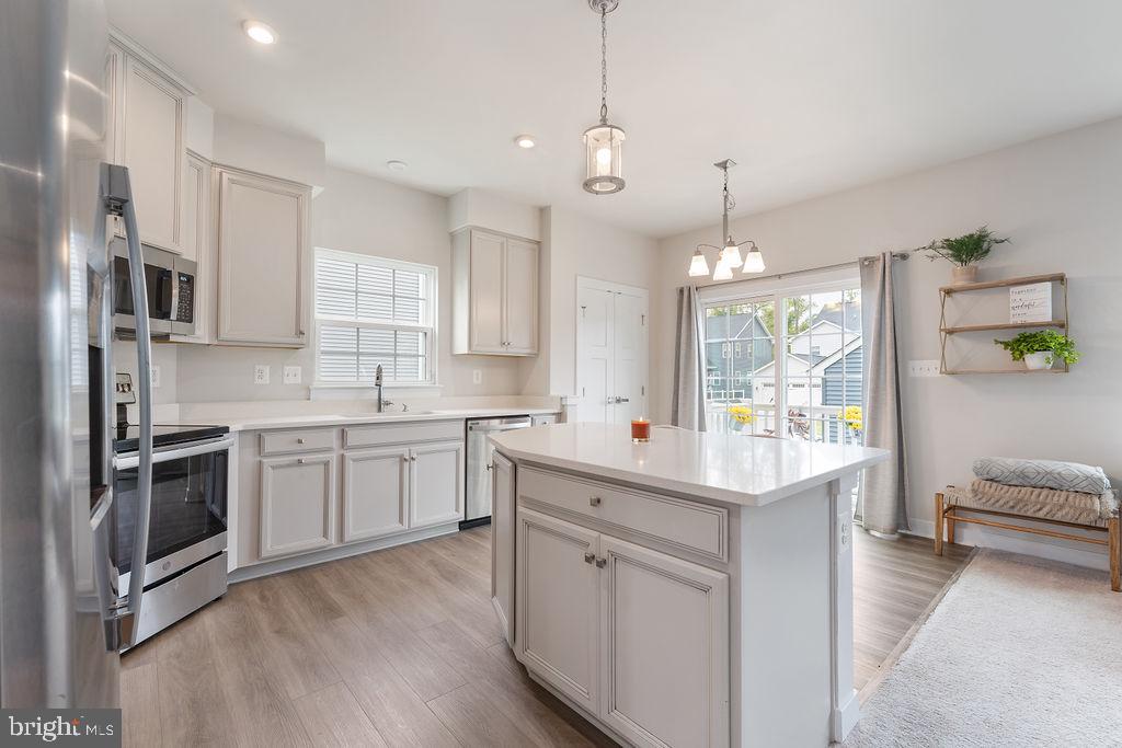 COURTHOUSE COMMONS - Residential