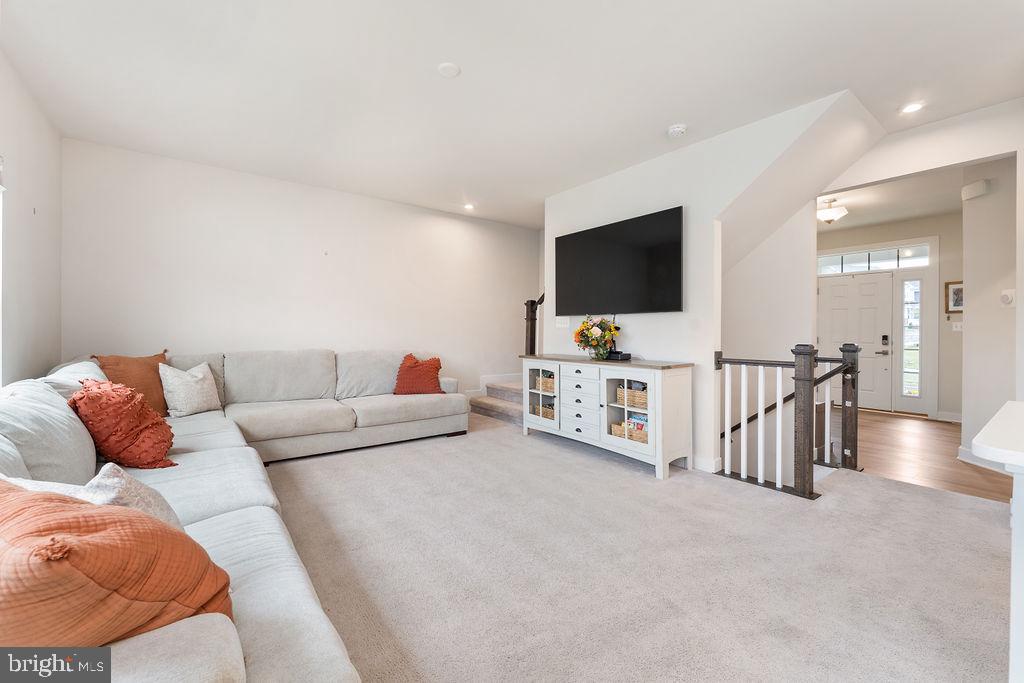 COURTHOUSE COMMONS - Residential