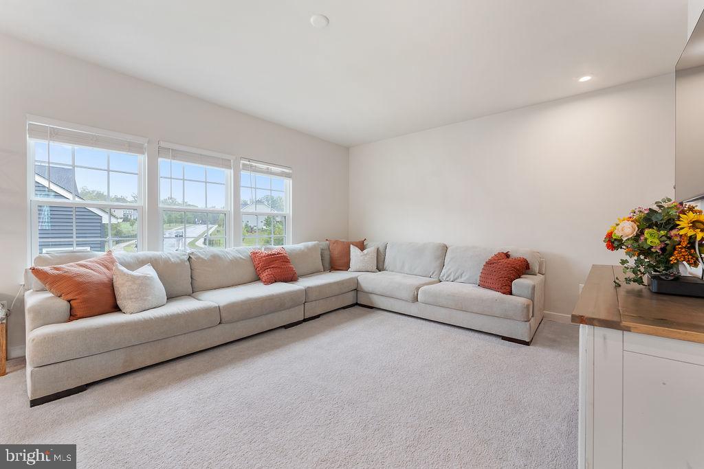 COURTHOUSE COMMONS - Residential