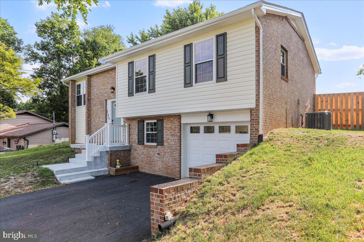 PIKEVIEW ACRES WEST - Residential