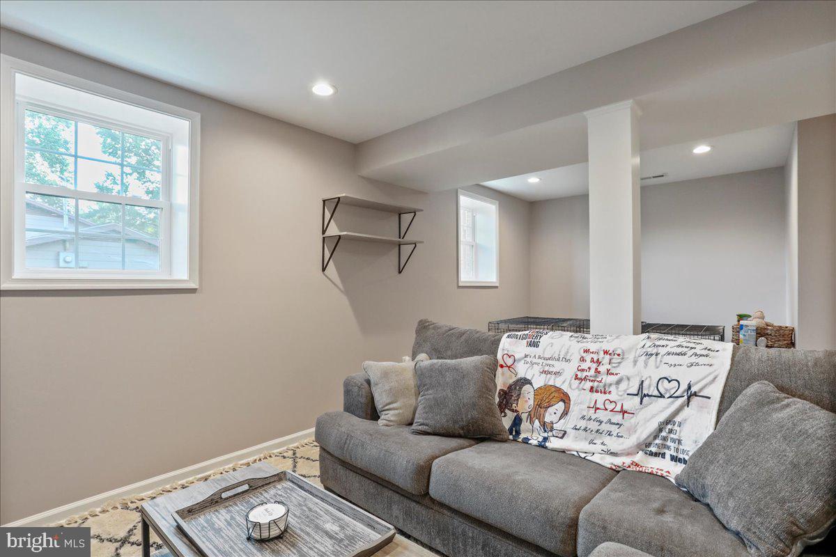 PIKEVIEW ACRES WEST - Residential