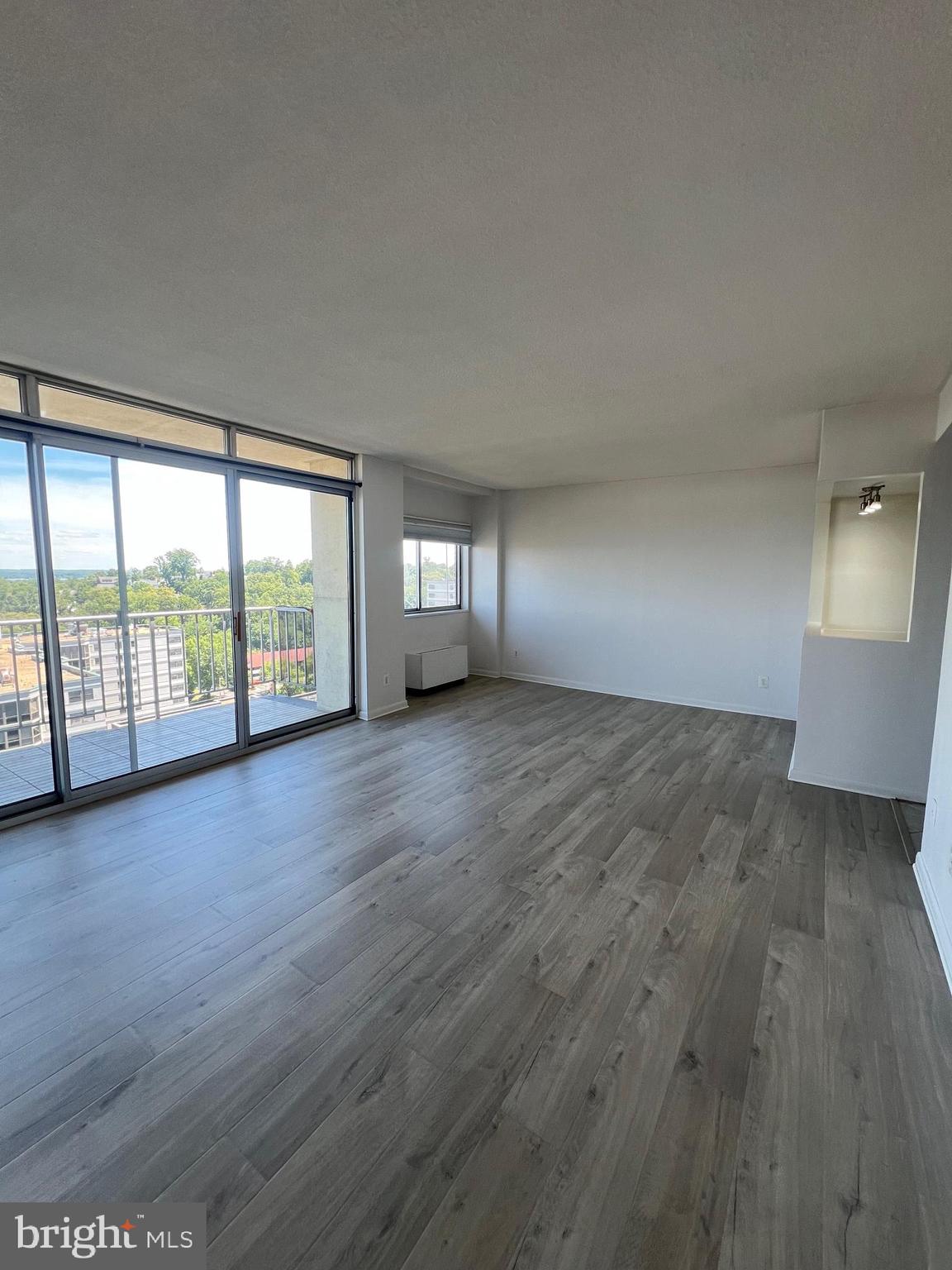 2059 HUNTINGTON AVENUE 1601