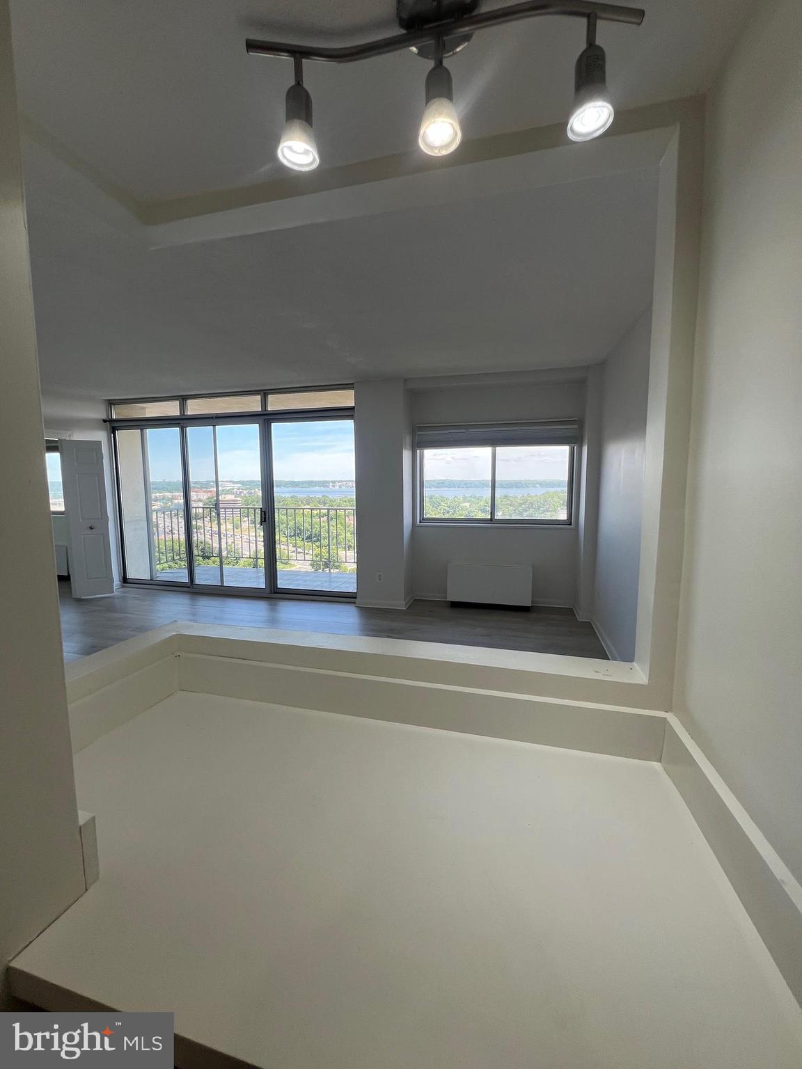 2059 HUNTINGTON AVENUE 1601