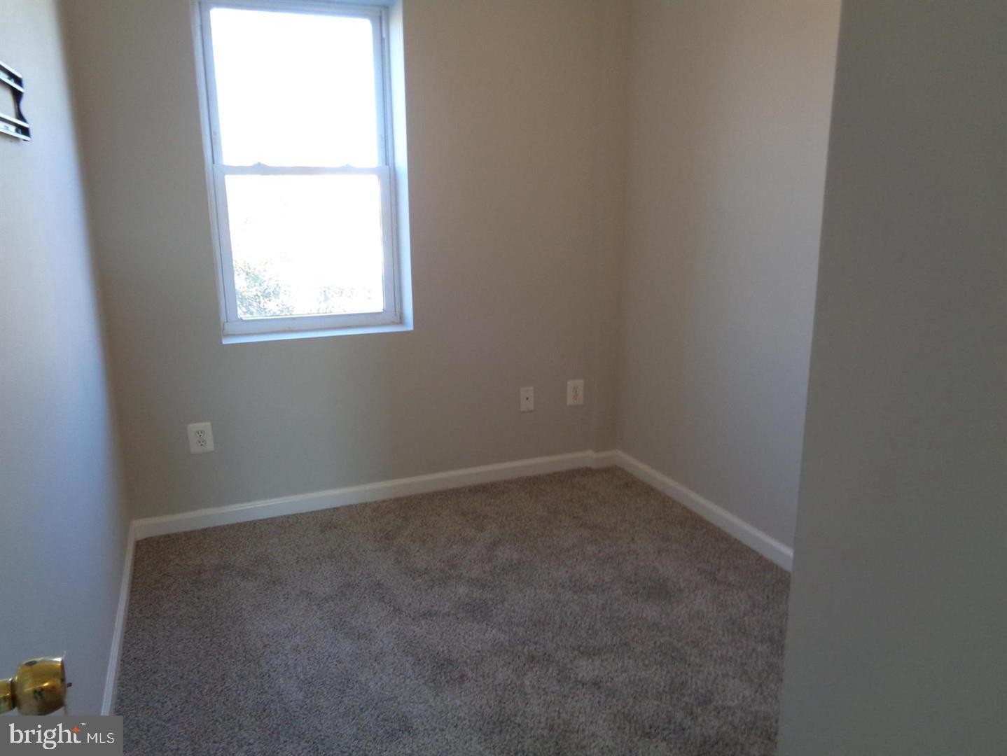 EASTFIELD - Residential Lease