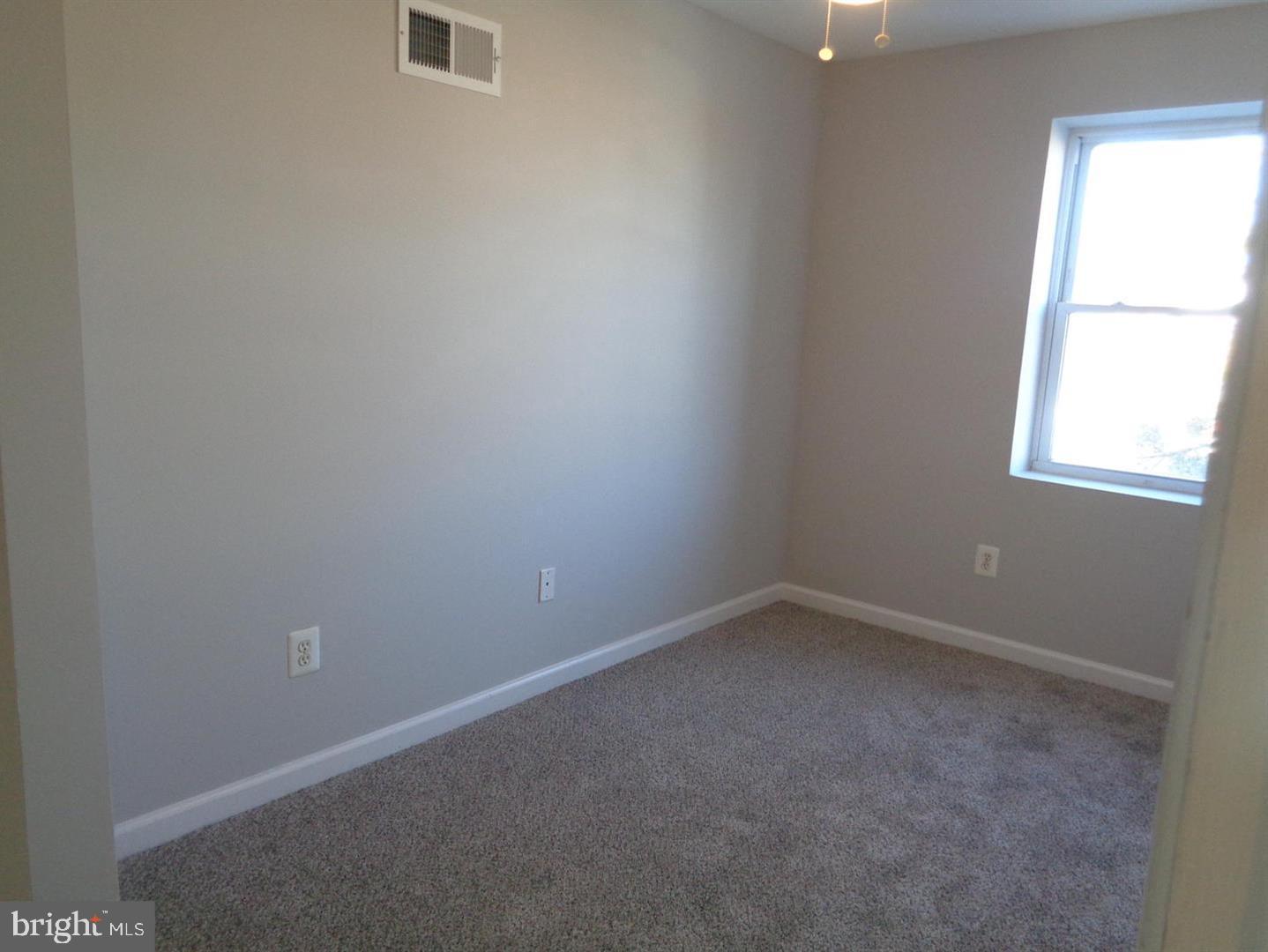 EASTFIELD - Residential Lease