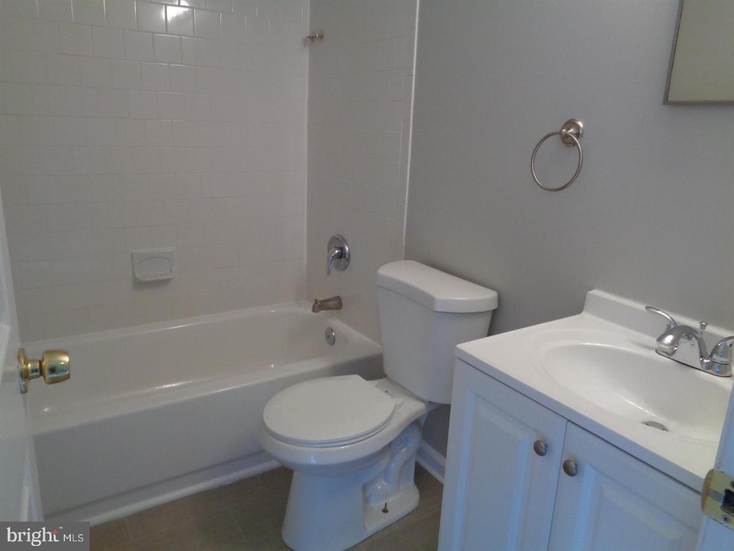 EASTFIELD - Residential Lease