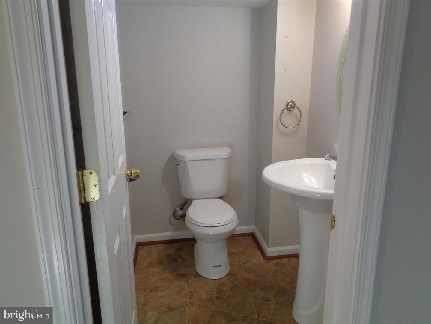 EASTFIELD - Residential Lease