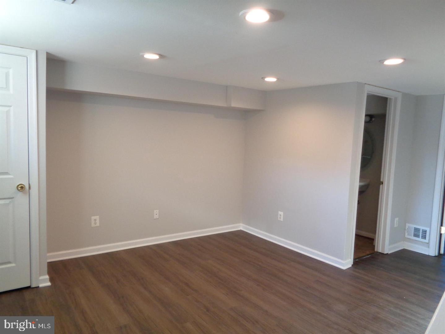 EASTFIELD - Residential Lease