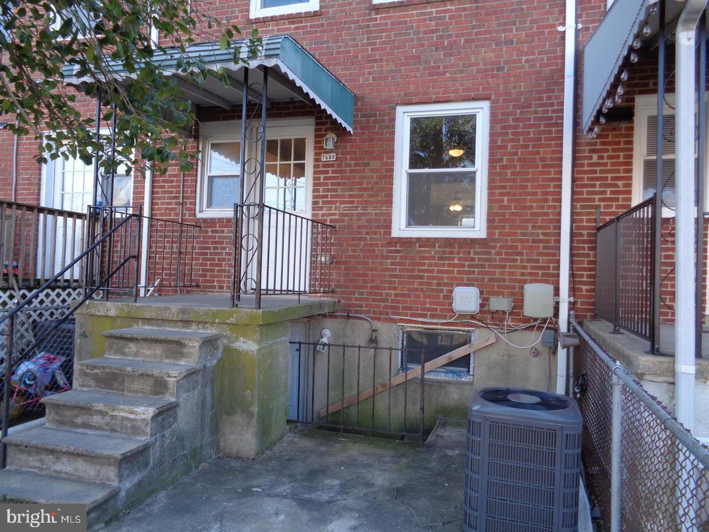 EASTFIELD - Residential Lease