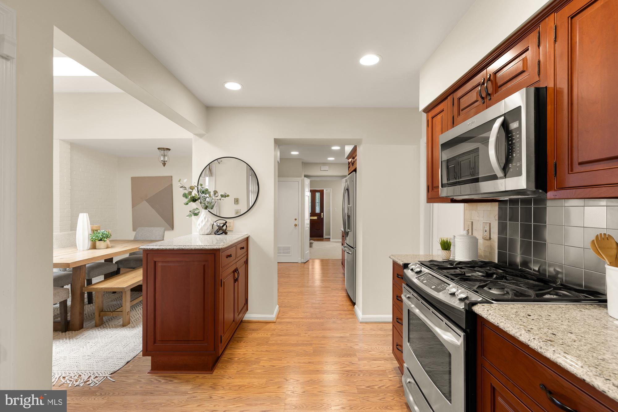 WHEATLEY HILLS - Residential