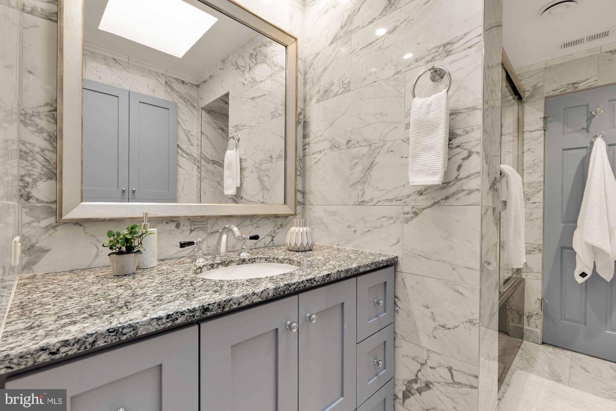 WHEATLEY HILLS - Residential
