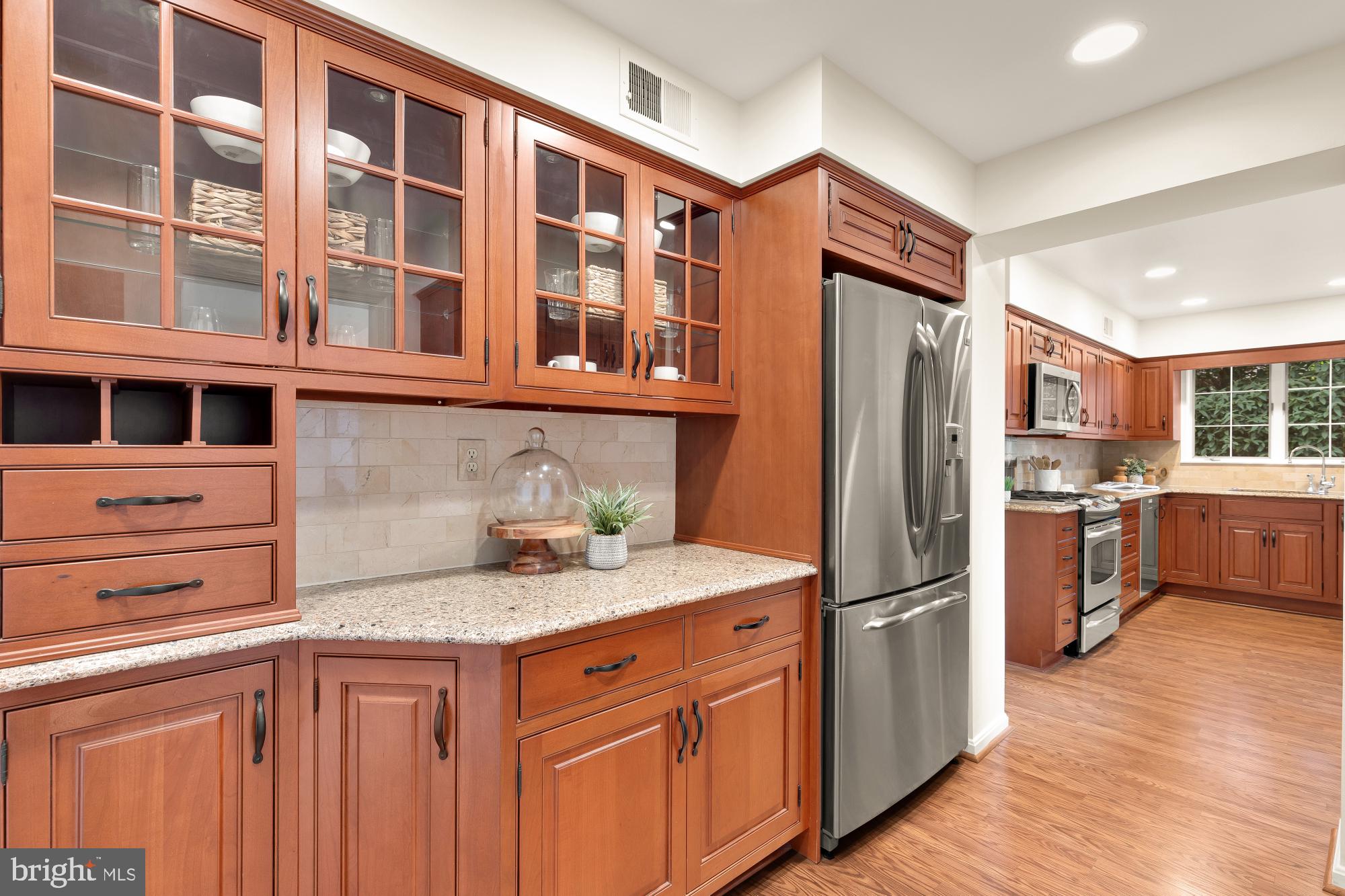 WHEATLEY HILLS - Residential