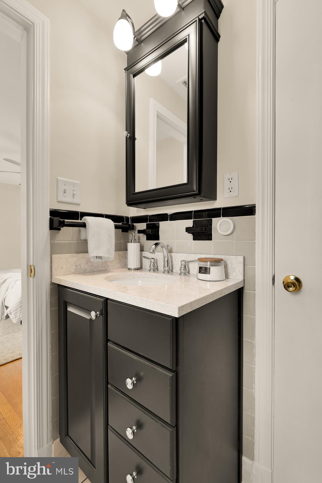 WHEATLEY HILLS - Residential
