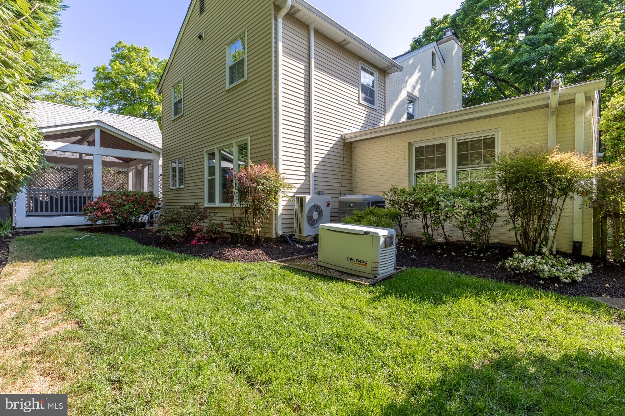 7822 MOORLAND LANE