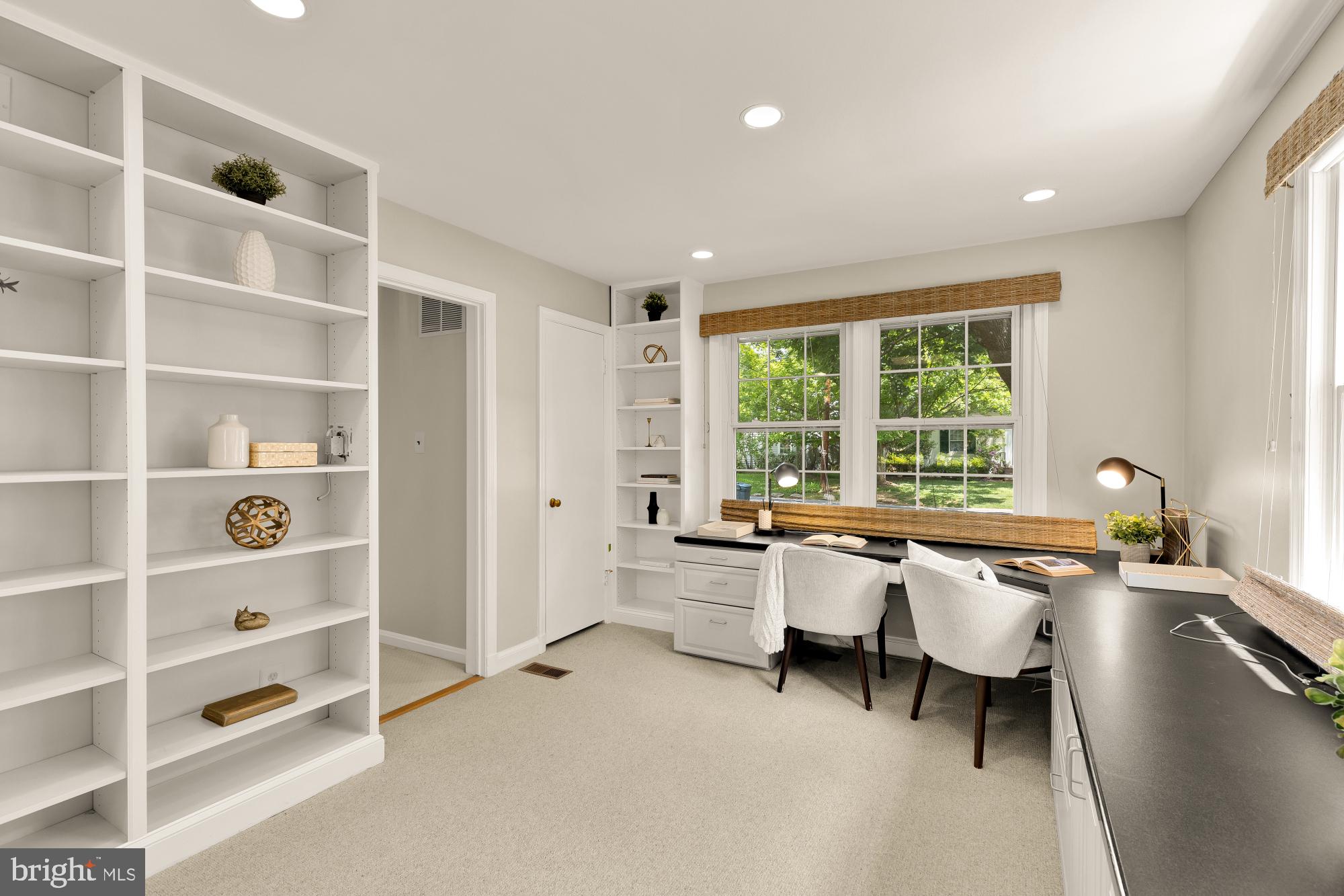 WHEATLEY HILLS - Residential